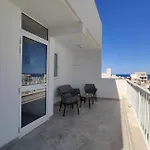 아파트 Sea Breeze Duplex Deluxe Penthouse *