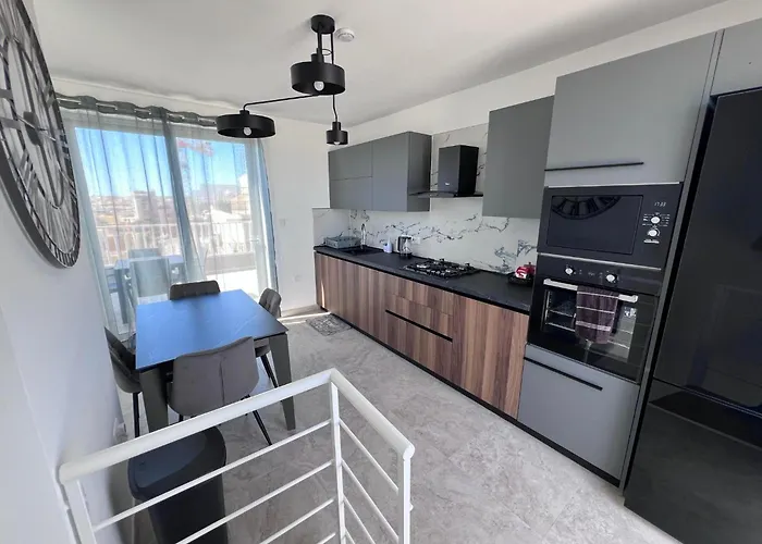 Sea Breeze Duplex Deluxe Penthouse Apartman