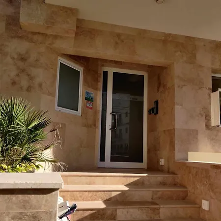 Sea Breeze Duplex Deluxe Penthouse * マルサスカーラ