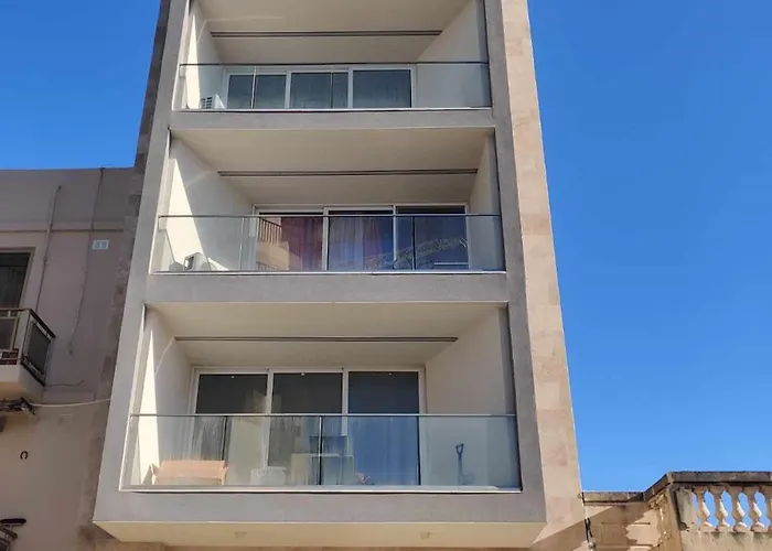 Sea Breeze Duplex Deluxe Penthouse * Marsaskala