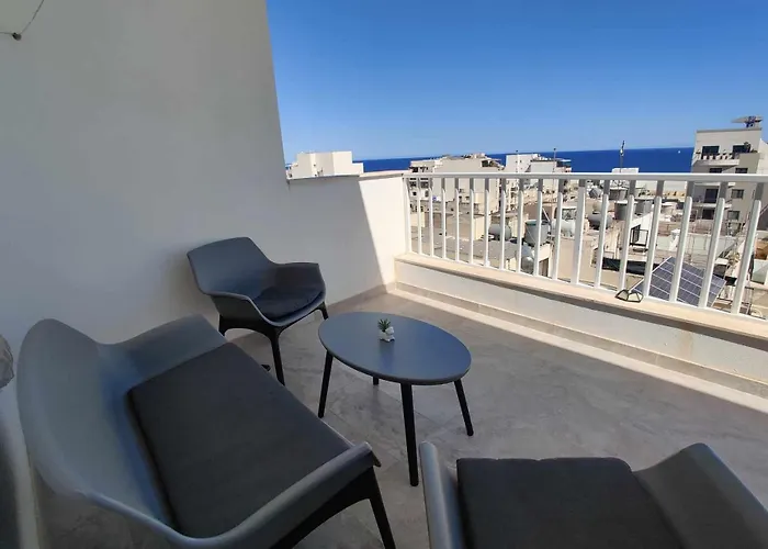 Sea Breeze Duplex Deluxe Penthouse Apartament *